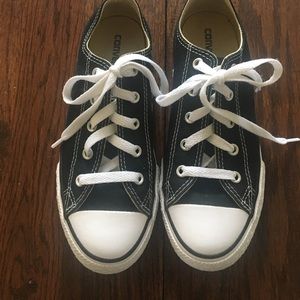 Girls Converse Allstar Shoes * like new *